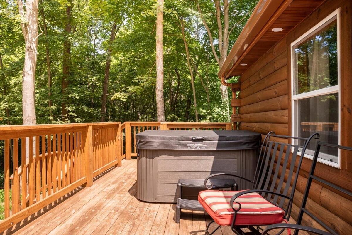 Secluded Wooded Cabin Near The Hocking Hills New Straitsville Ngoại thất bức ảnh